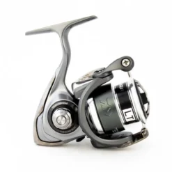 Daiwa 19 Lexa E LT 2000S -Angeln Verkaufsgeschäft lexa e lt 2000 seitenansicht 1280x1280