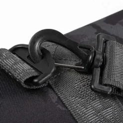 Fox Rage Voyager Camo Hard Rod Sleeve Triple 1,45 Meter -Angeln Verkaufsgeschäft nlu104 rage voyager camo 1 45m hard rod case triple strap carabiner detail 1280x1280 4