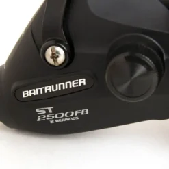 Shimano Baitrunner ST 2500 FB 9 Shimano Baitrunner ST 2500 FB -Angeln Verkaufsgeschäft shimano baitrunner st 2500 fb detail back 1280x1280